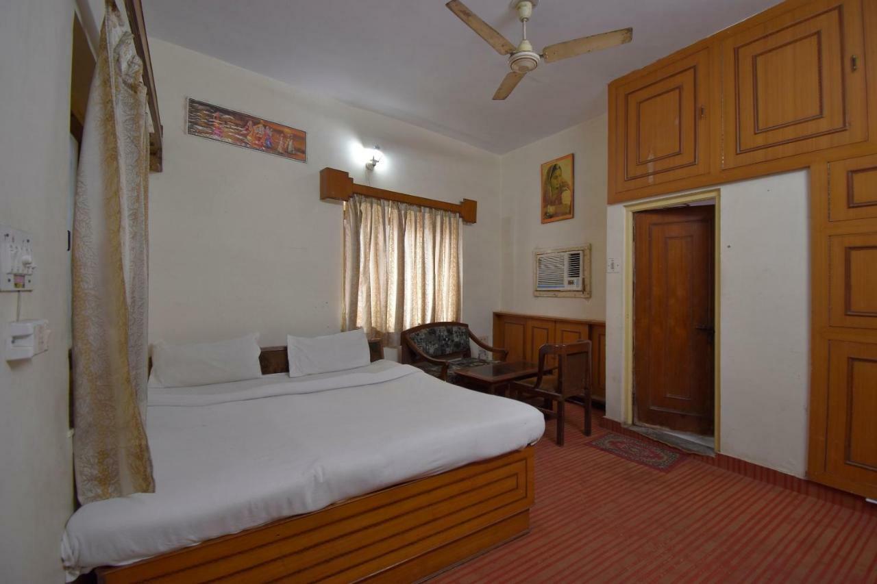 Spot On 47388 Dutta Guest House Bharatpur Exterior photo